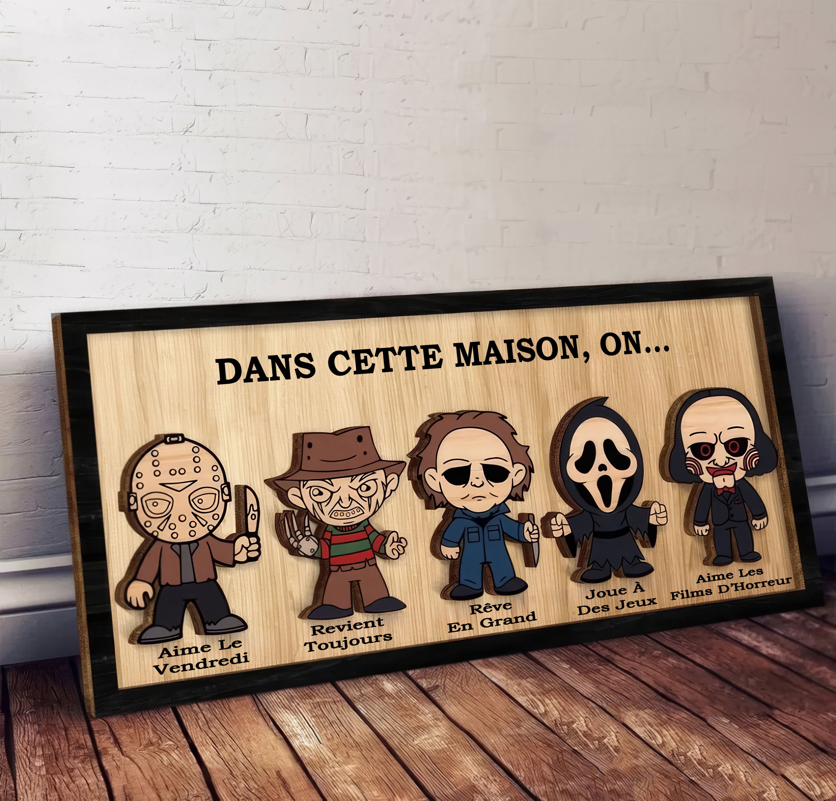 Dans cette maison, nous avons personnalisé un panneau en bois d'horreur, des cadeaux de films d'horreur, un cadeau pour la fête des pères