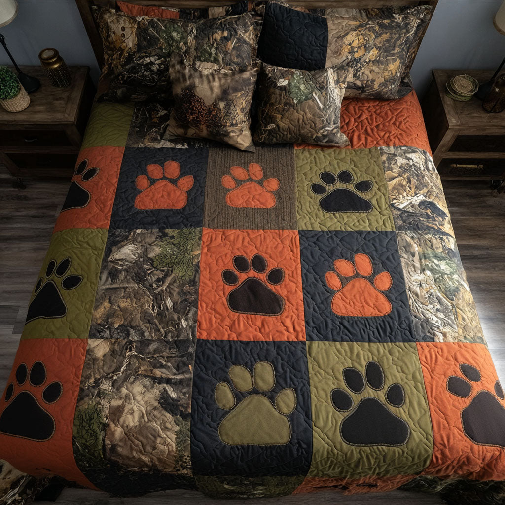 Cedar Ridge Tracks 3-Piece Quilted Bedding Set Lightweight Quilt Set Mothers Day Gift