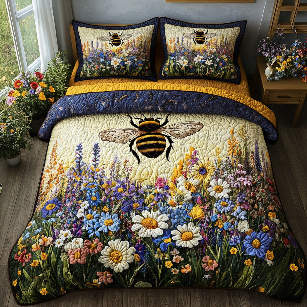 Sunray Bee Quilted Bedding Set Lightweight Quilt Set Nature Lover Gift Fall Decor Gift