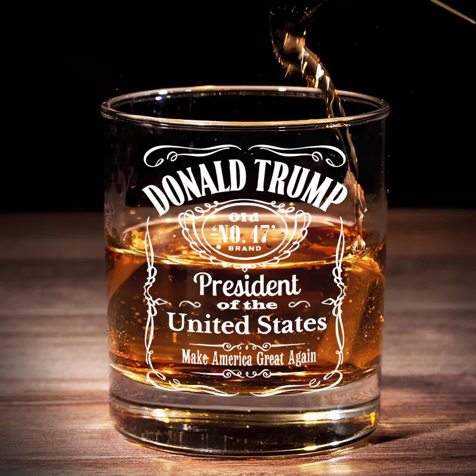 Trump2024 No.47, 47th US President Whiskey Glass, Patriotic Wine Glass, Conservative Gifts