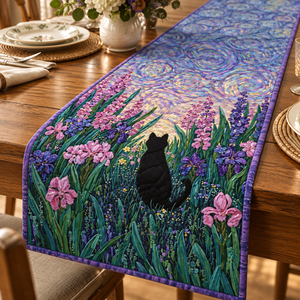 Black Cat quilted table runner close-up