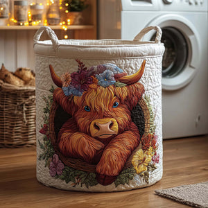 Christmas Highland Cow Wreath Laundry Basket