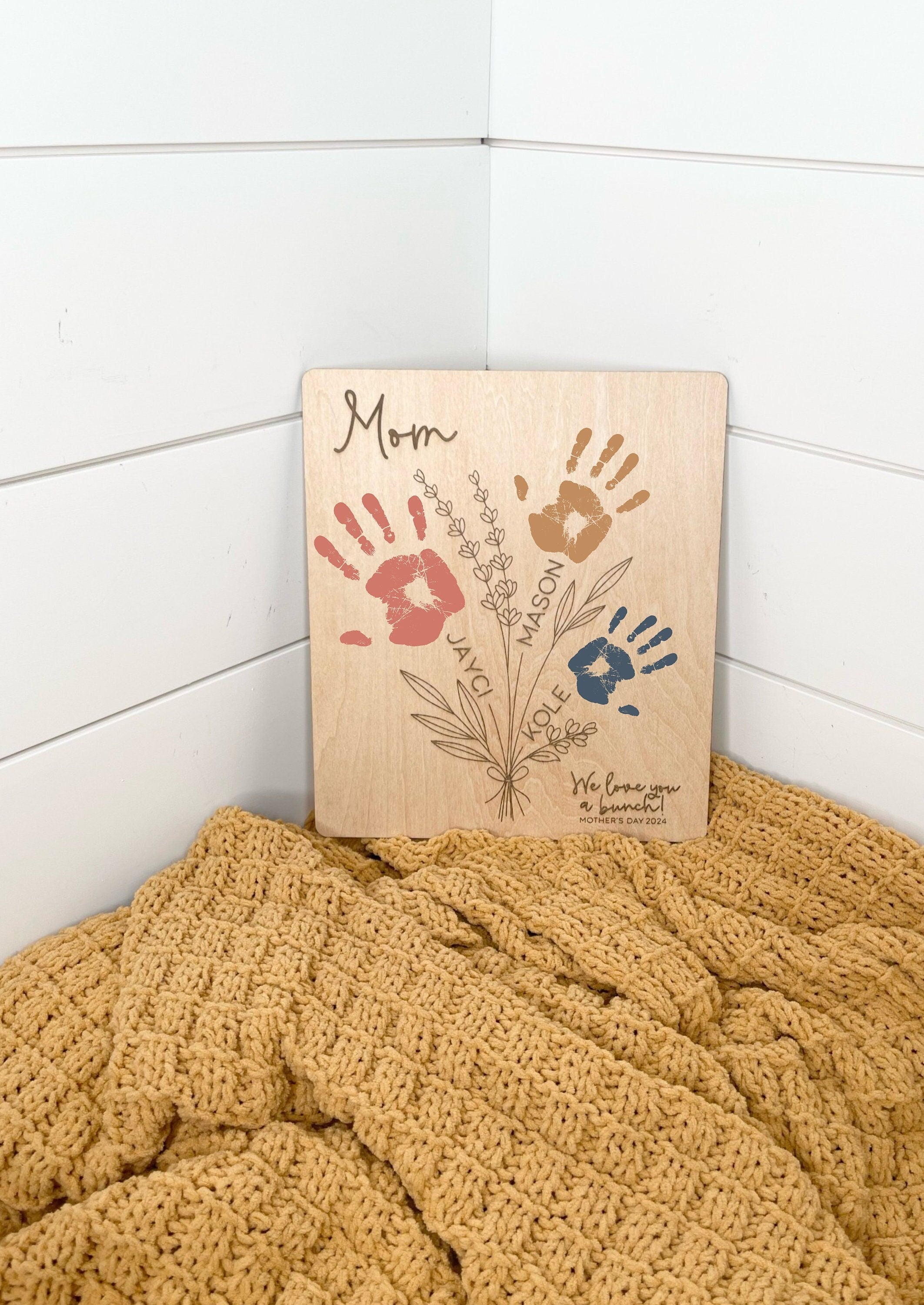 Personalized DIY Handprint Sign, Mother's Day Gift, Mother's Day Wood Sign